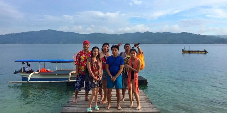 Tiba di dermaga Gili Nanggu untuk snorkeling –  Itinerary Hari 2 Paket Tour Lombok 4H3M C